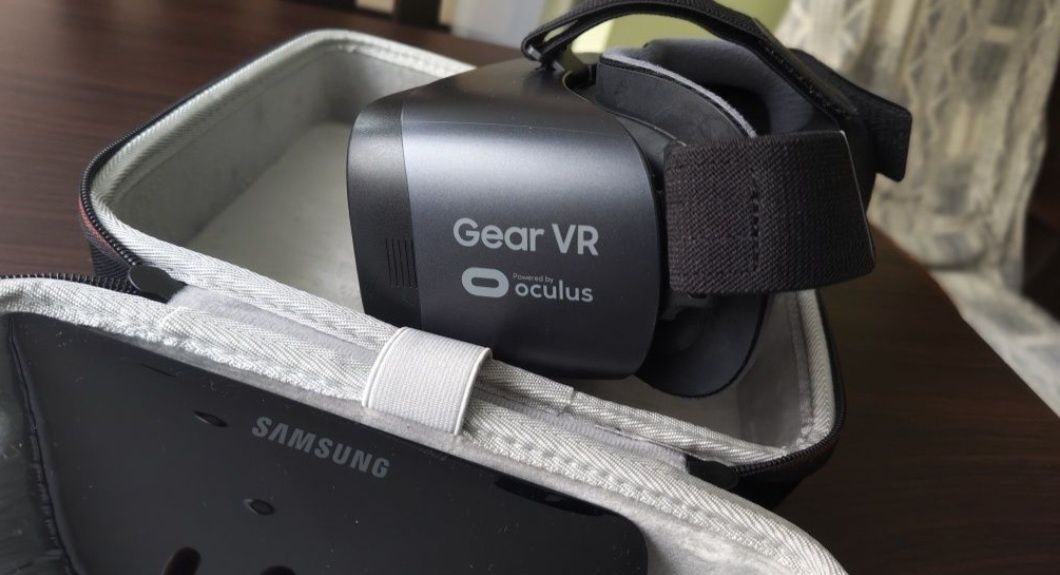 Oculus Gear VR Samsung+pilot+etui