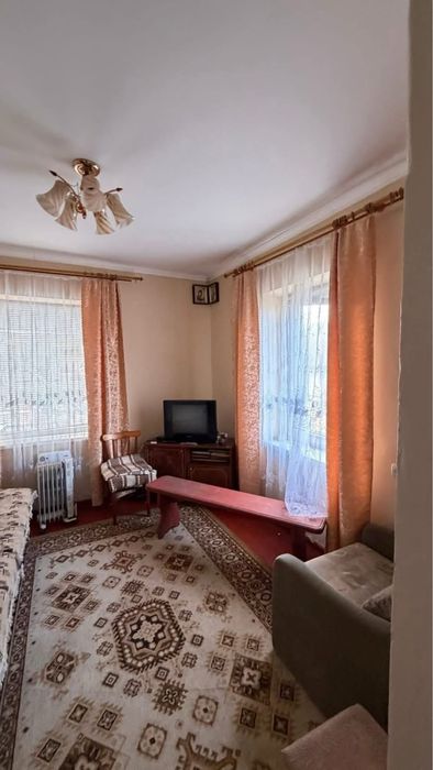 Будинок в Почаєві біля Лаври