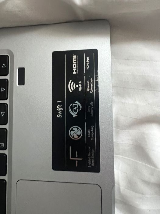 Laptop Acer wszytkie dane na zdjęciach