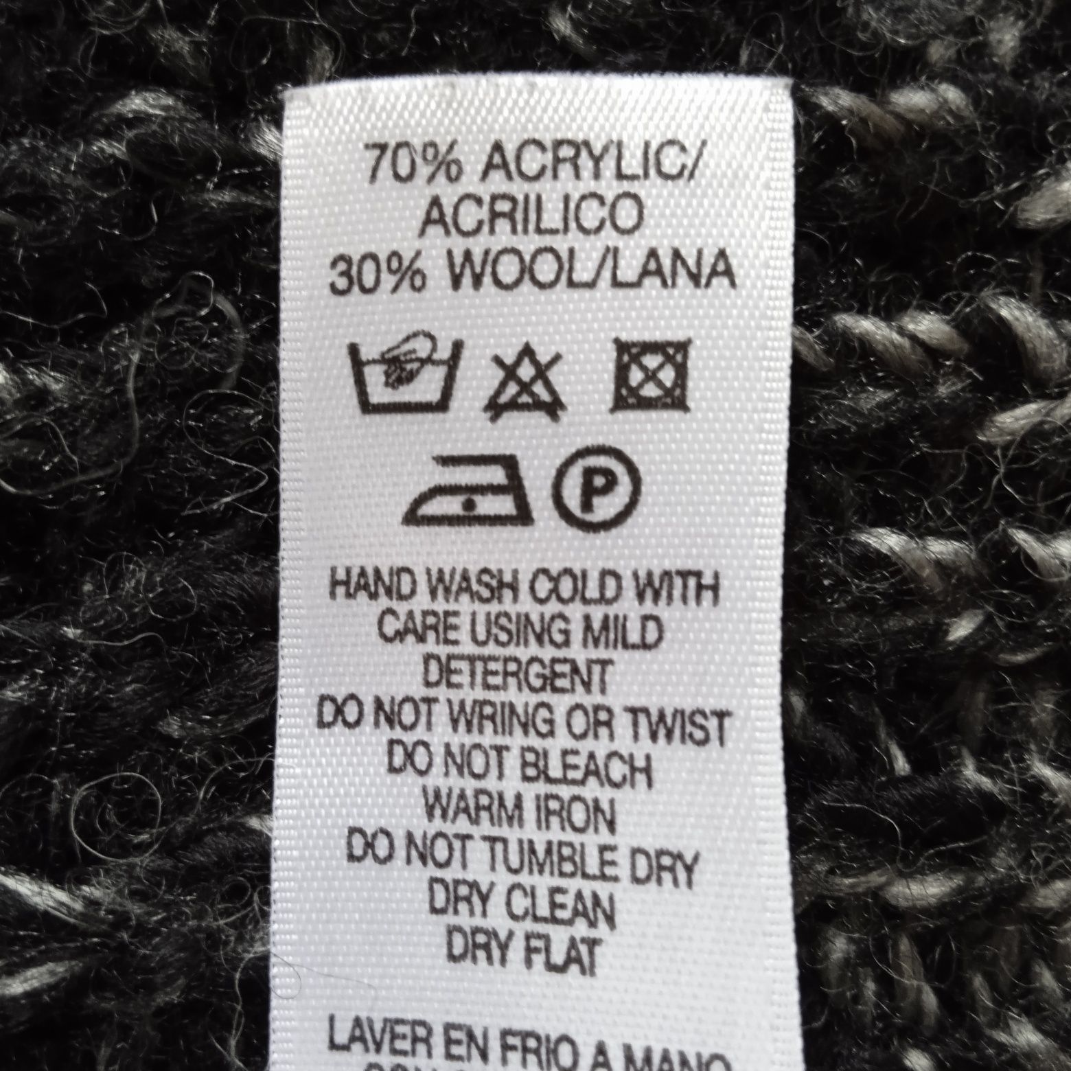 30%wełna 70%acryl b. ciepły i długi sweter r S/M