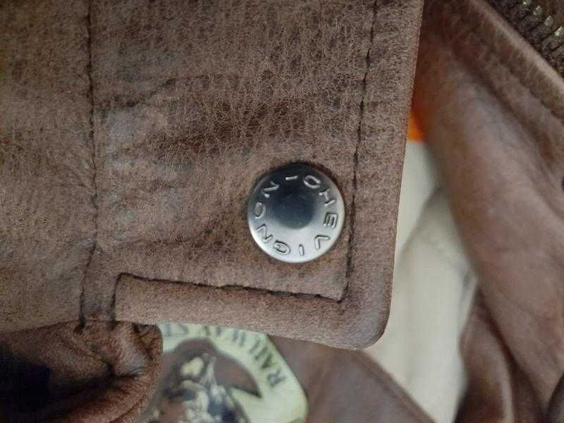 Мужская кожаная куртка бомбер французского бренда ﻿Chevignon, L