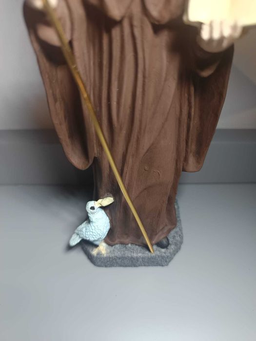 Escultura de São Bento – Cerâmica pintada à mão