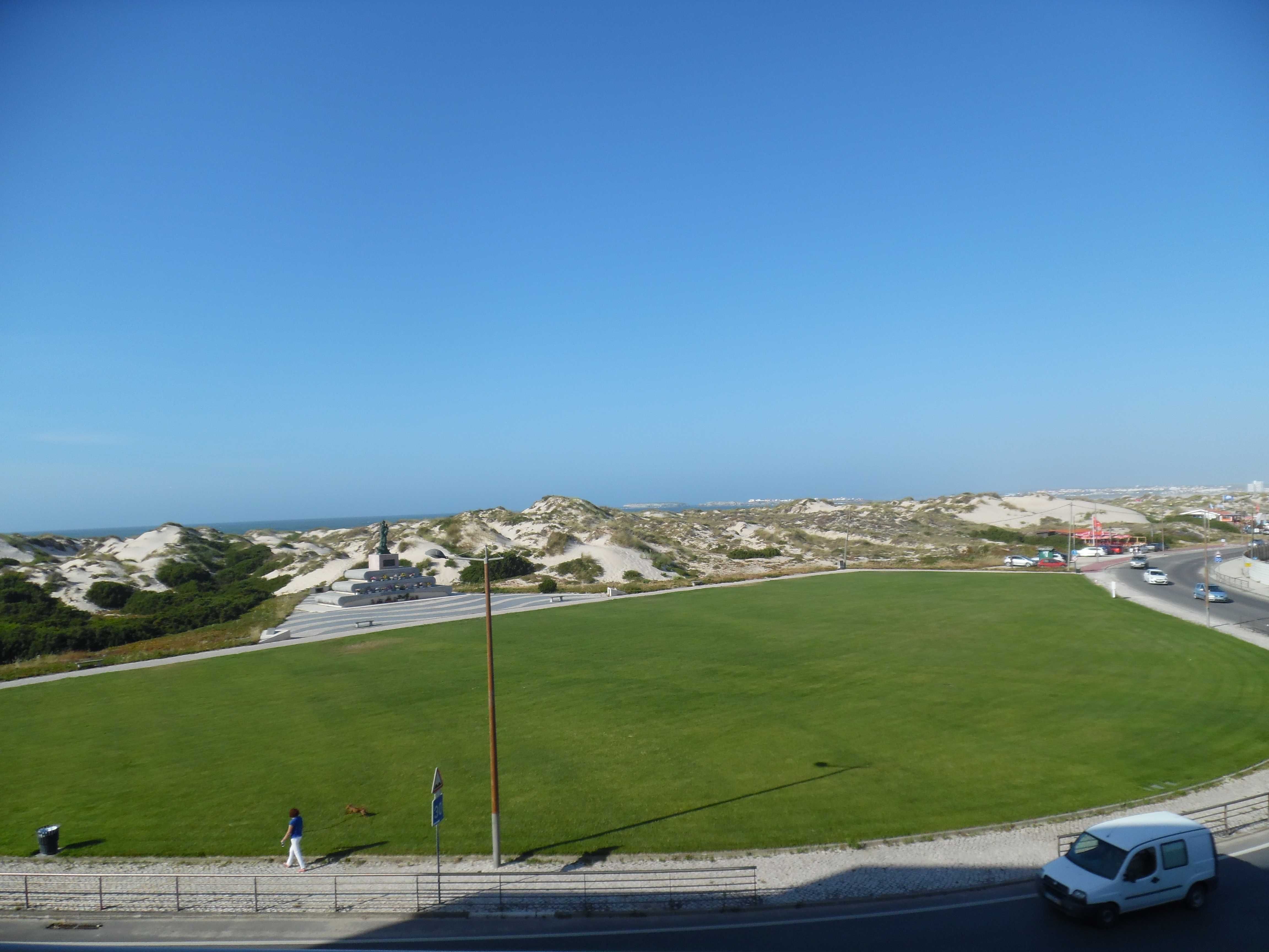 Férias Peniche _ frente à praia _ Junho a Setembro