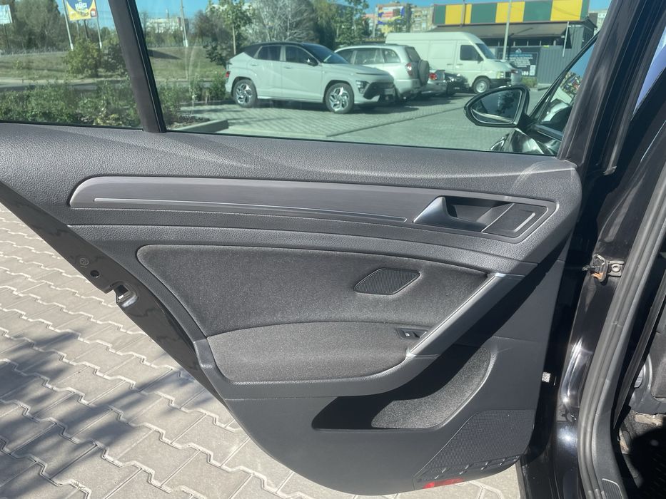 Фольксваген E-golf 36kWt
