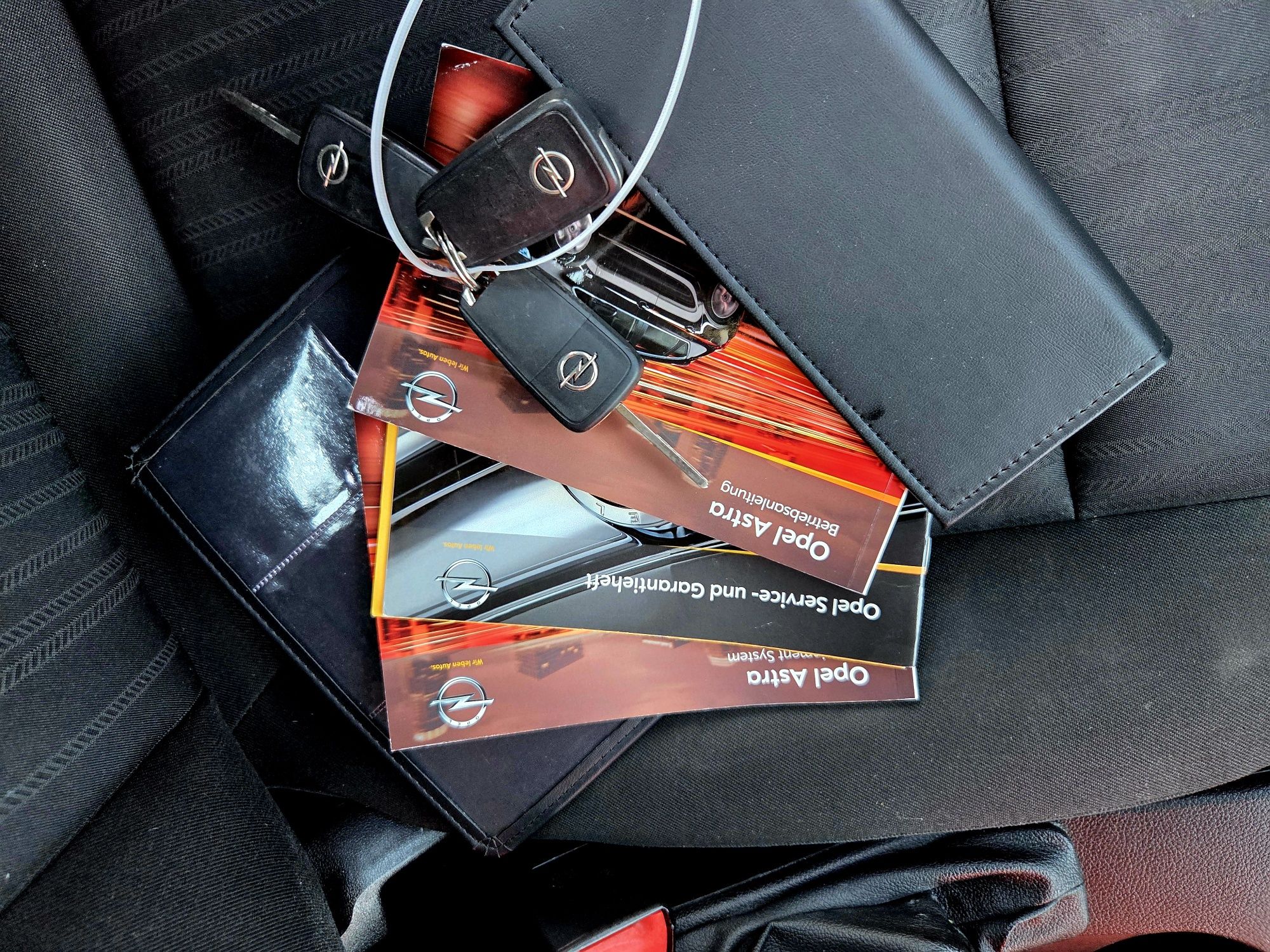 Opel Astra 1.4 benzyna 2011 rok * PIĘKNY biały kolor