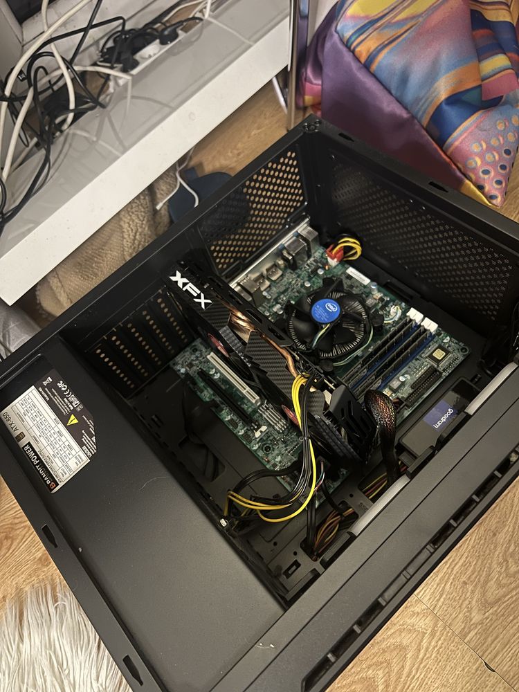 Komputer Stacjonarny intel core i7 32gb RAM 512SSD + 2,7 TB HDD