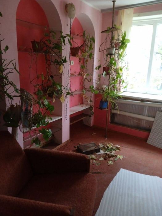 Військовим чи цивільним здається будинок 100 кв.м. 6 кімнат, всі зручн