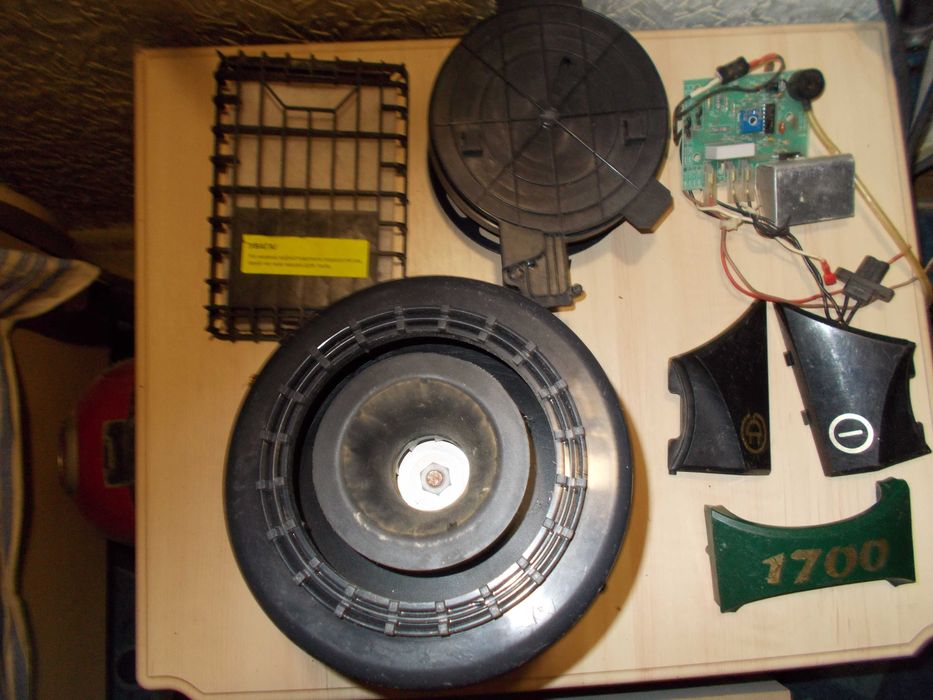 Электродвигатель  в капсуле от 1700w пылесоса, Запчасти