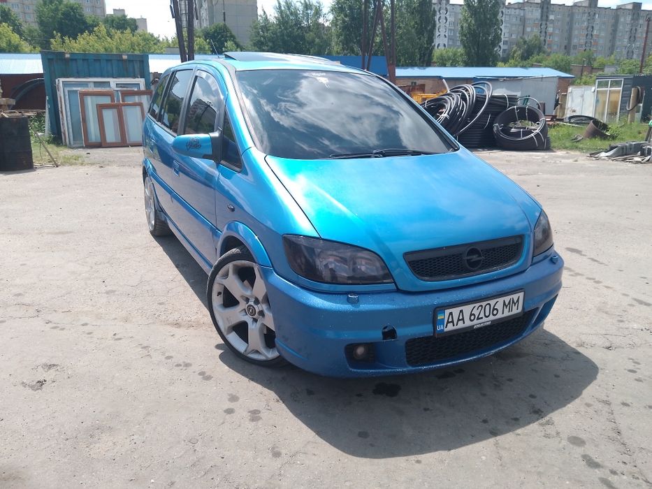 Opel Zafira A OPC 2.0 2002 газ бенз