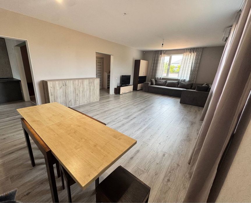 Продам будинок-дуплекс 2 поверховий Святопетрівське.