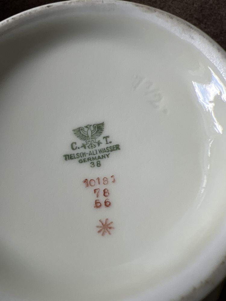 Stara porcelana dzbanek maki chabry Altwasser  do prywatnych kolekcji