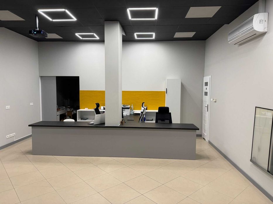 Wynajmę lokal 70 m² — parter, narożny, witryny na ulicę