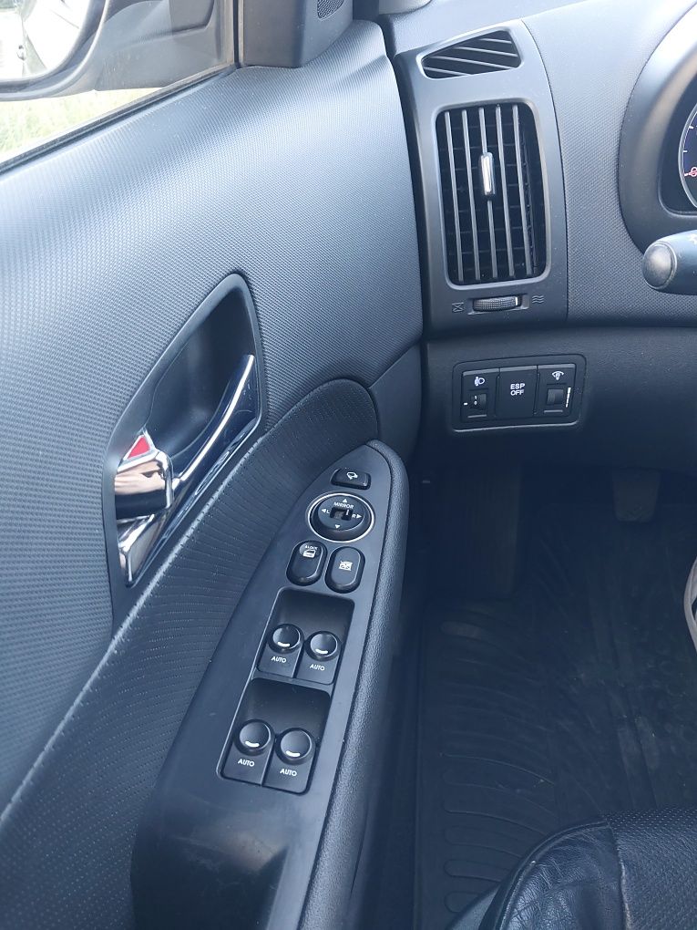 Hyundai i30  1.6 CRDI.  116KM