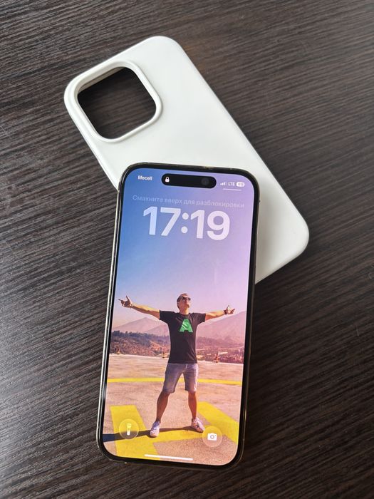 Продам Iphone 14 pro