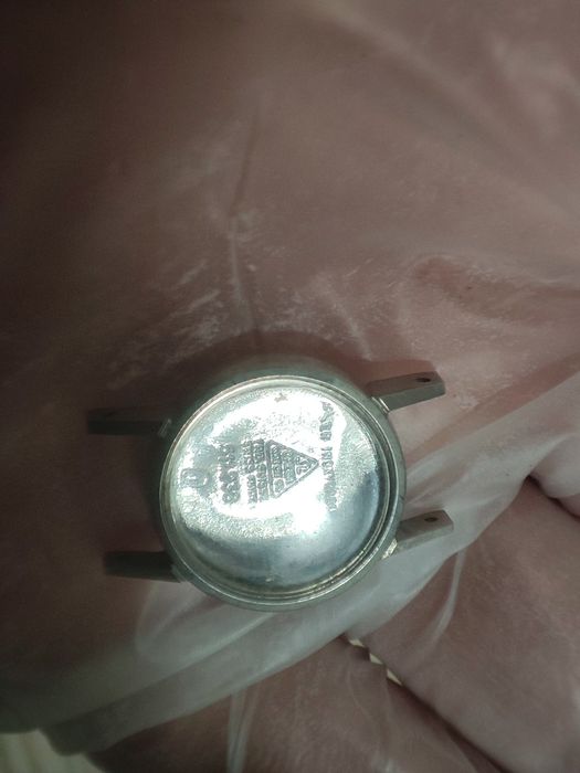 Lote tampas e caixas Omega longines tissot e peça zenith