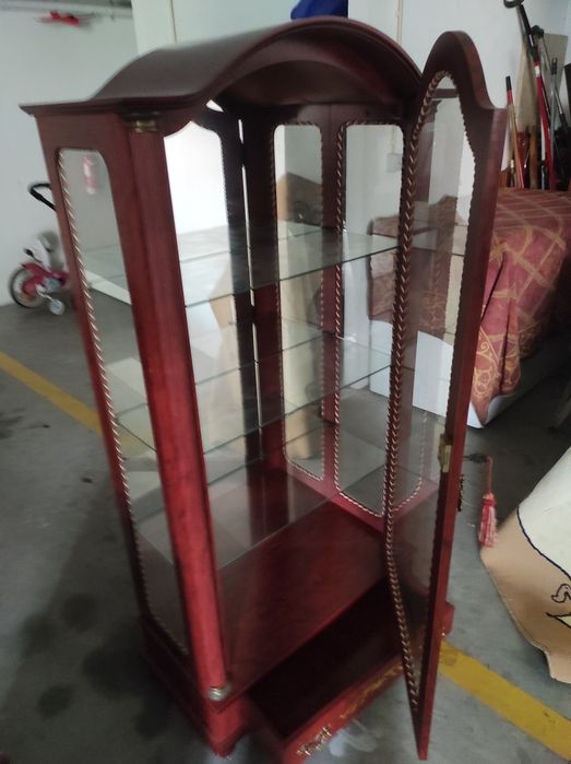 Vitrine / cristaleira