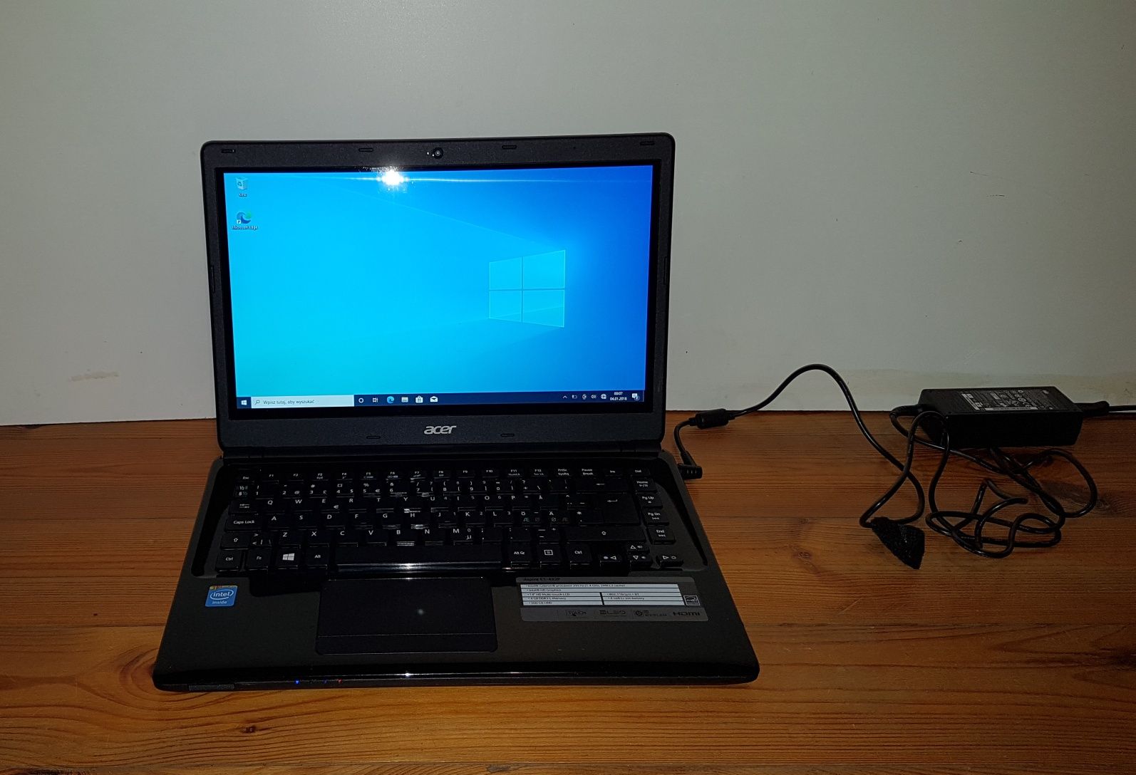 Laptop Acer E1 432P WiFi, HDMI, dysk SSD, dotykowy ekran