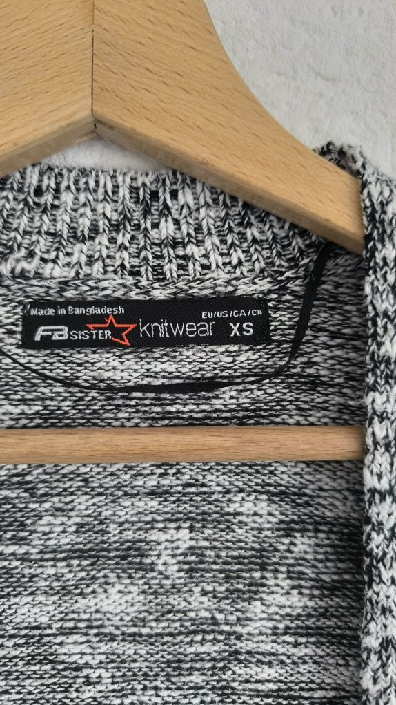 Kardigan damski narzutka damska sweter XS 34 S 36 frędzle boho