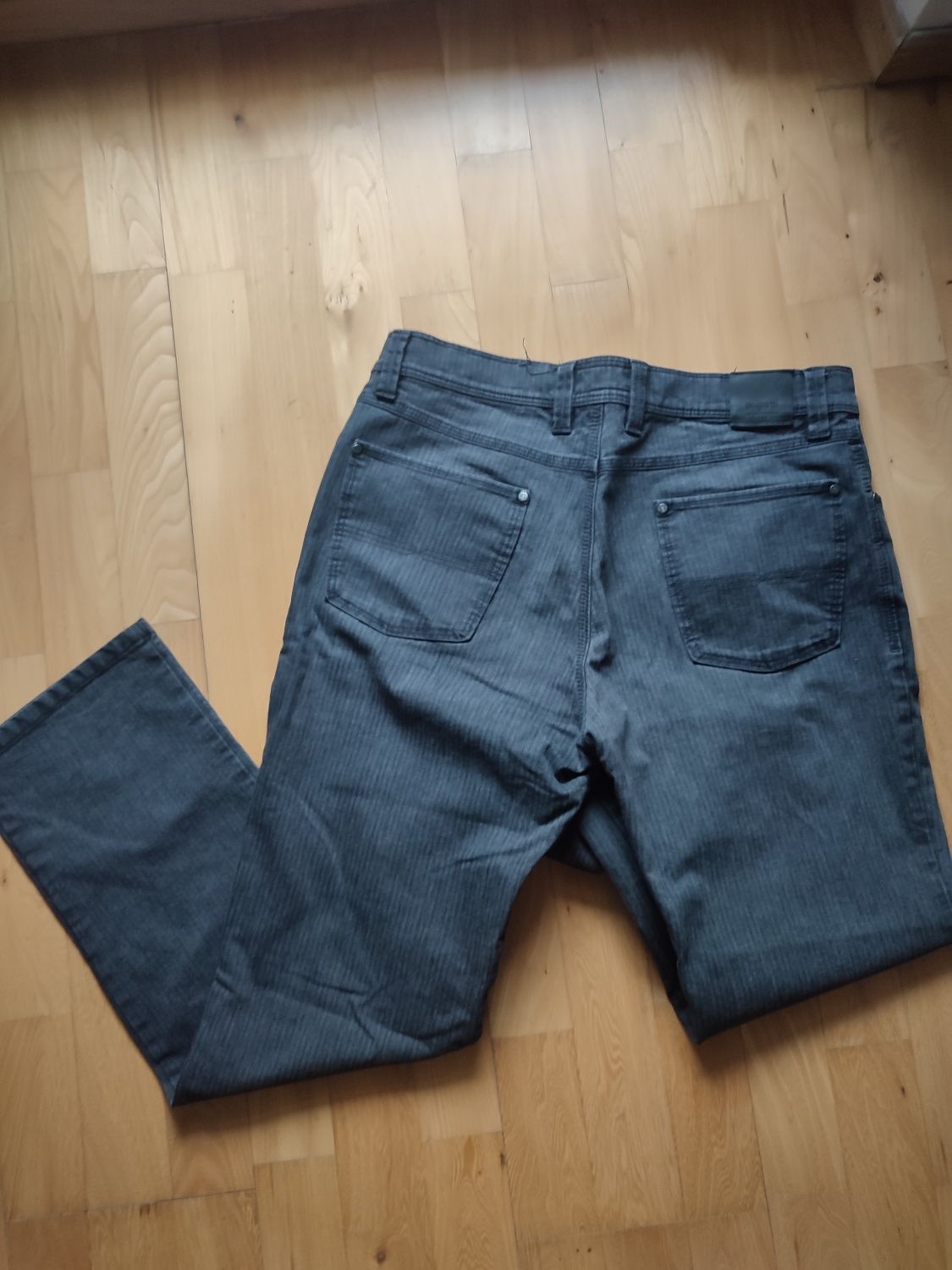 Spodnie Bugatti proste czarne XL
