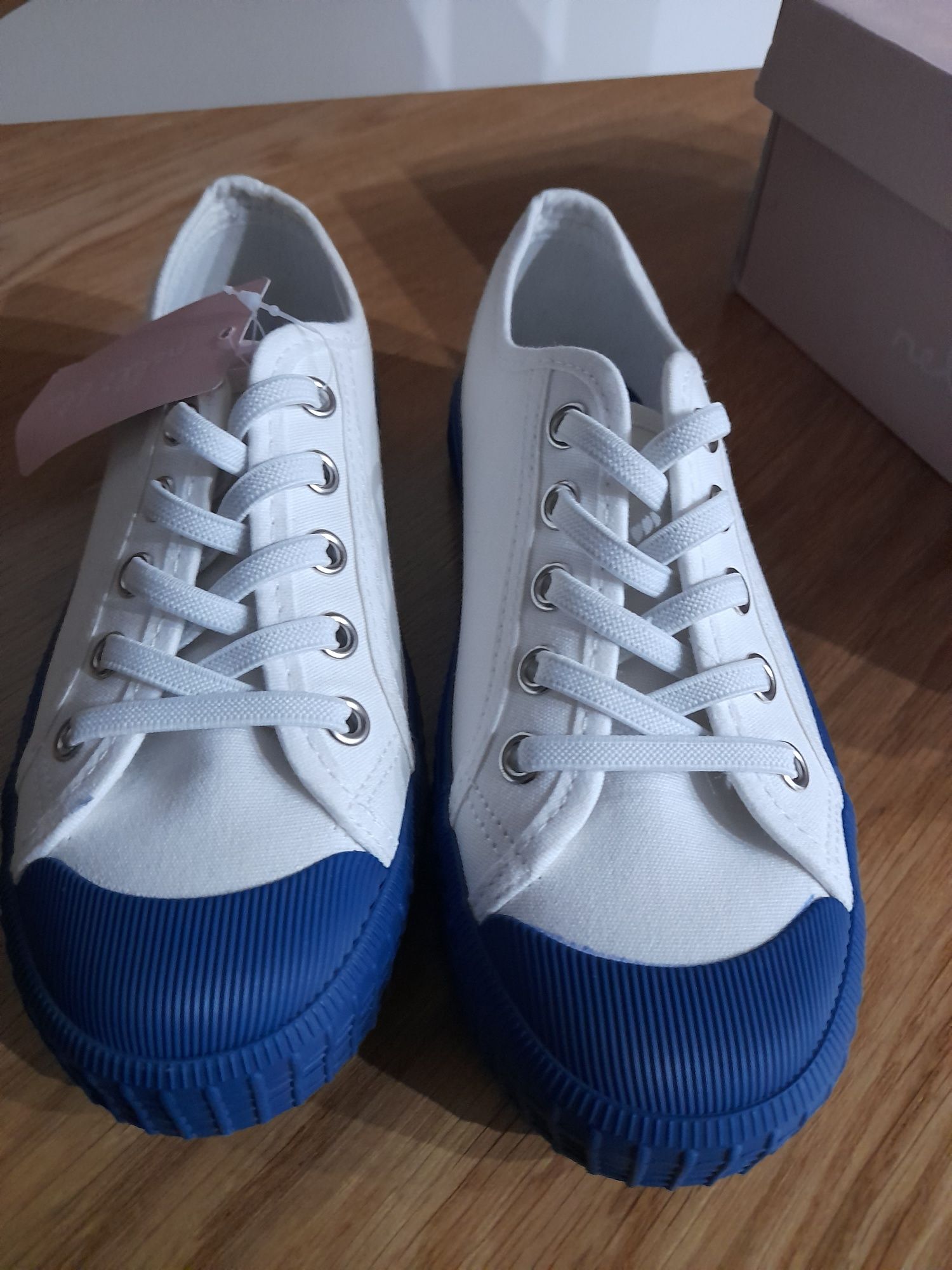 Nowe Trampki Nelli Blu r 34