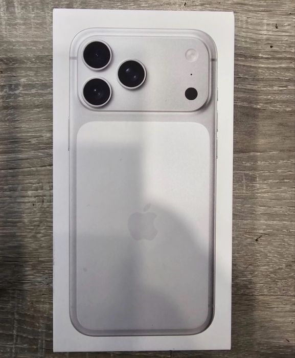 Iphone 17 pro max branco 256gb  selado