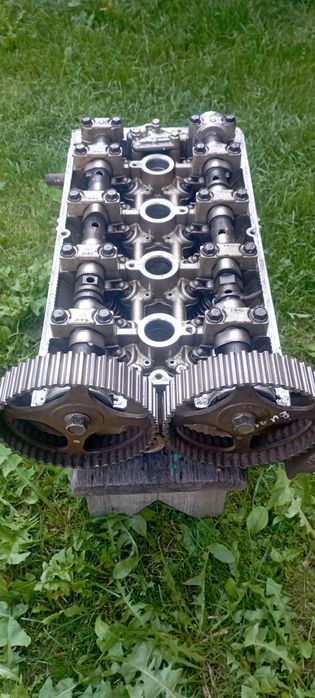 Головка блока циліндрів  мотора 4g63