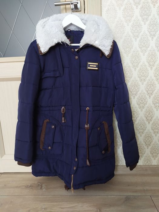 Жіноча зимова куртка