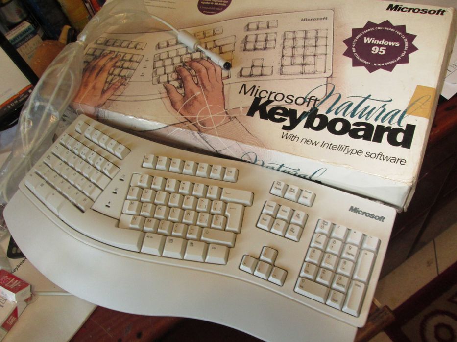 Natural Keyboard Elite. 
Novo , nunca foi usado