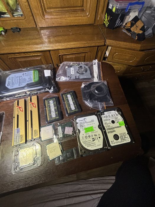 Оперативна память DDR4 2 по 4gb ddr3 2 по 4gb