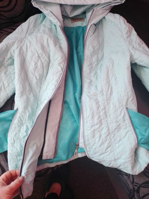 Куртка осіння жіноча