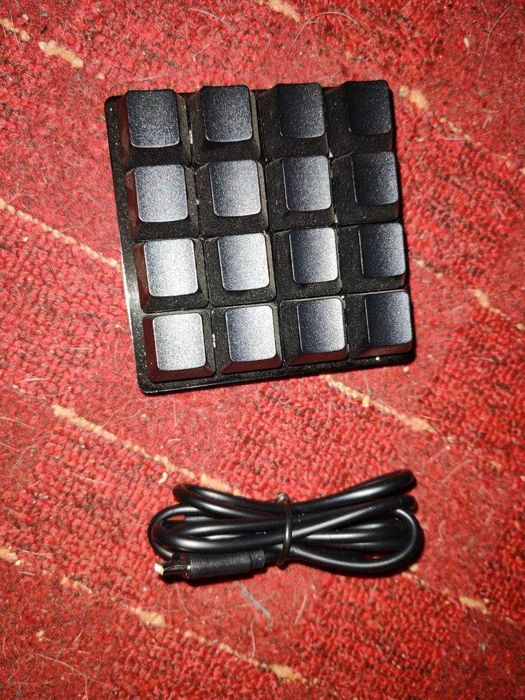 Механическая программируемая клавиатура 4x4 USB/RGB 16 клавиш Черный