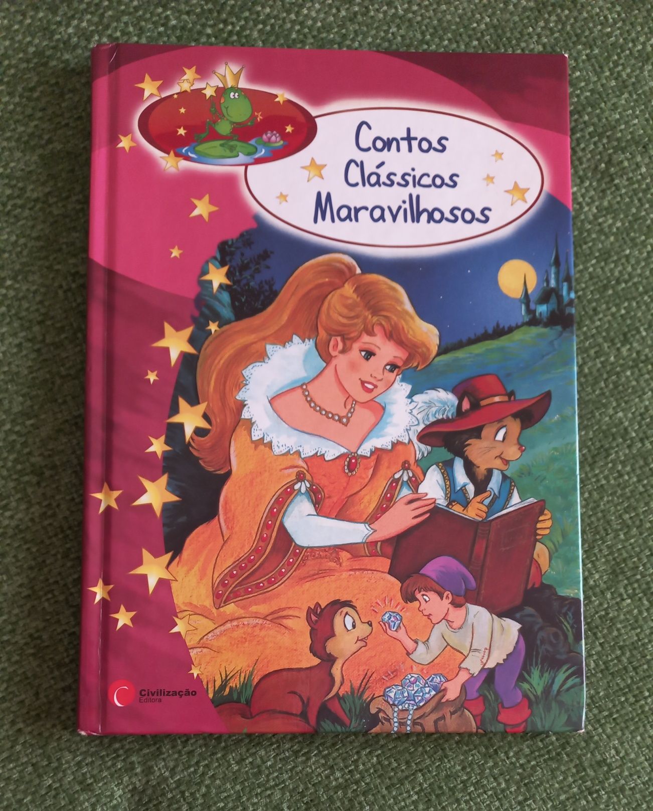 Vendo livros de histórias