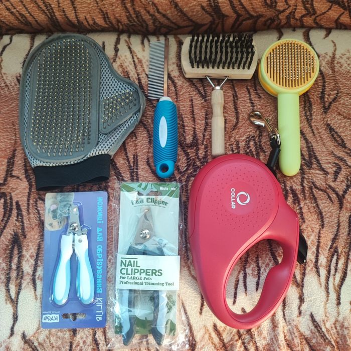 Поводок кусачки для нігтів щітка гребінь для собою кішок