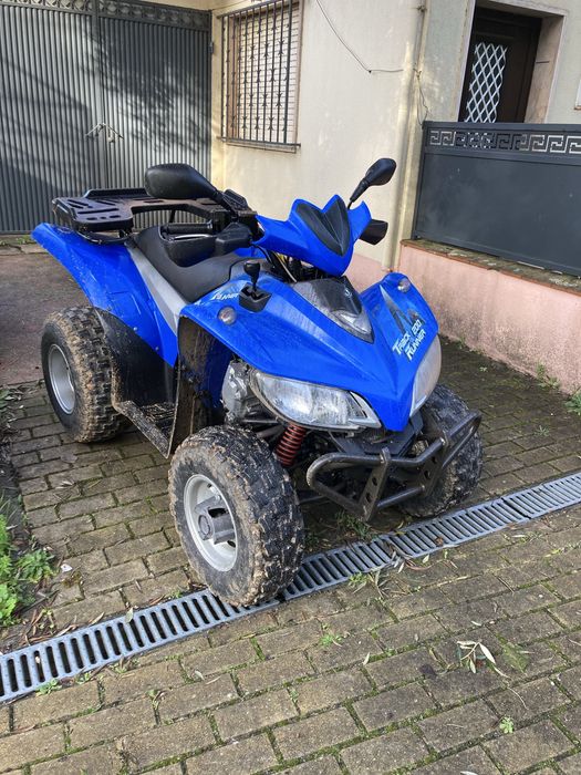 Moto 4 track runner 200