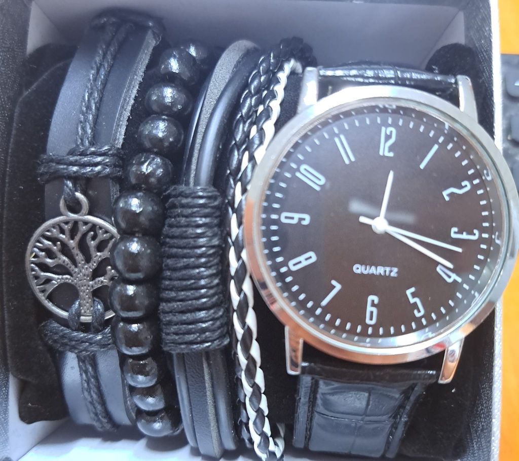 Relógio + pulseiras homem