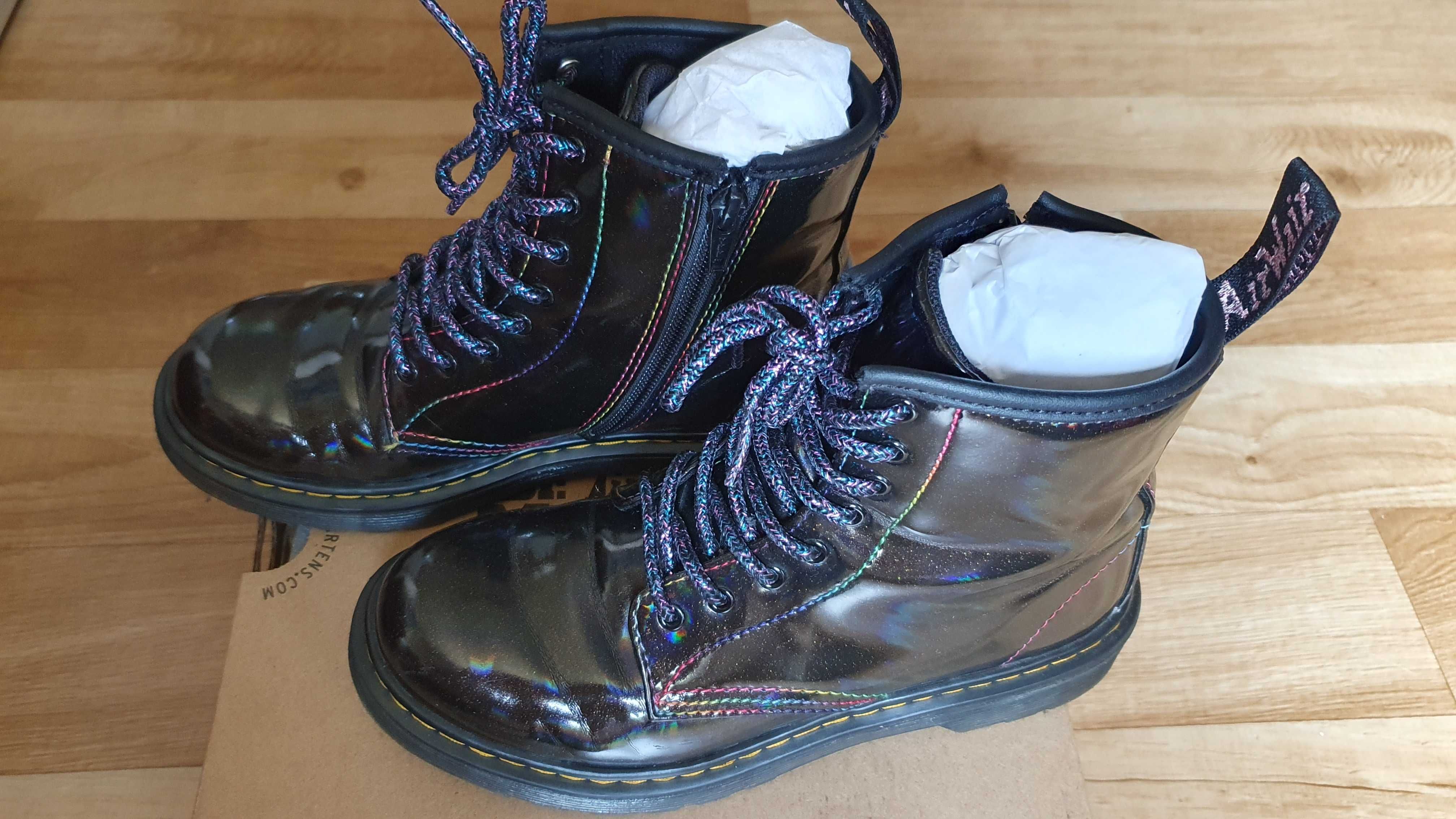 Dr. Martens botki sznurowane 35