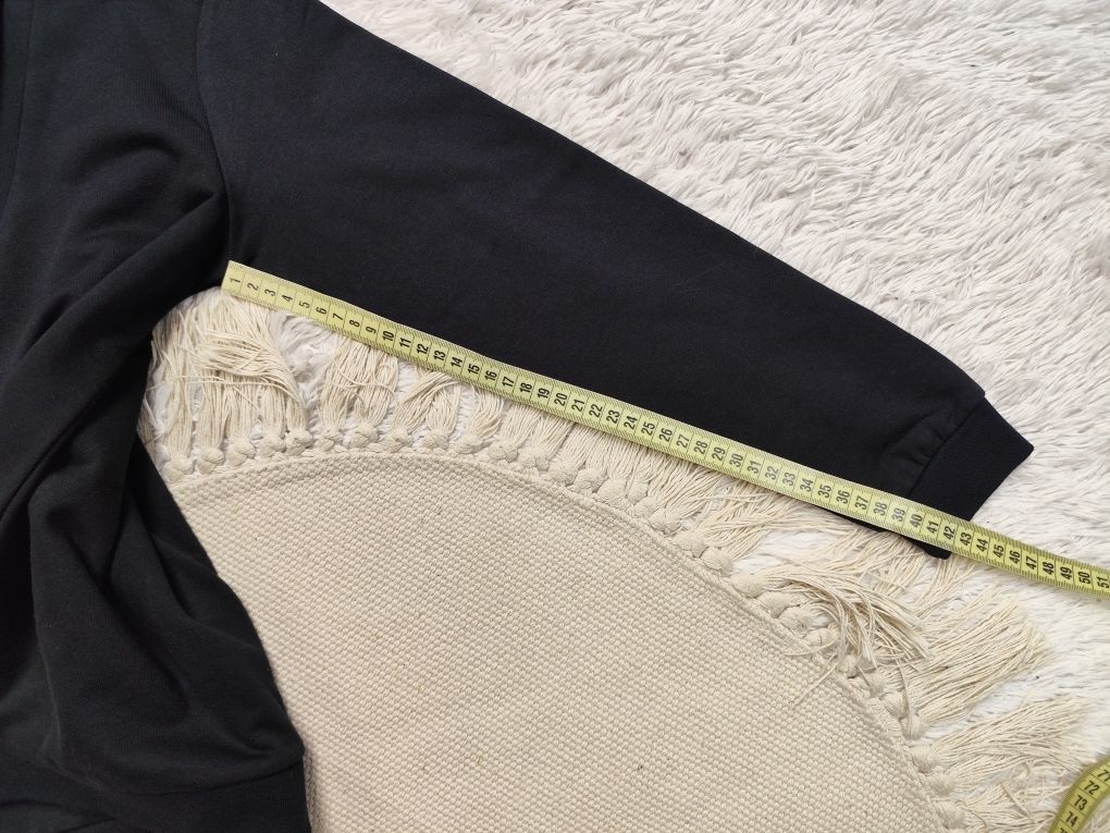 Nowa bluza zapinana bluza na guziki sweter w serek 140-146