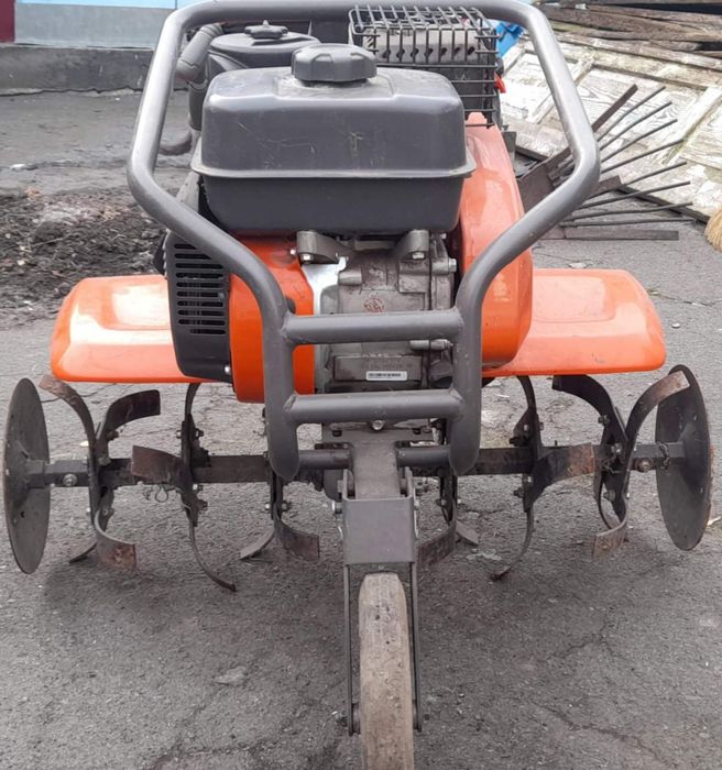 Продам мотоблок Husqvarna TF230