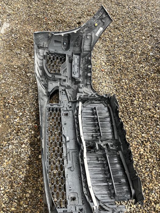 Продам половинку бампера BMW x5 g05 g05 решітка ноздрі