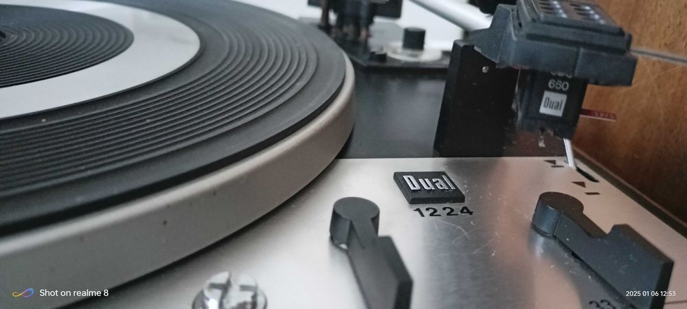 Dual Hs130 gramofon z przedwzmacniaczem i oryginalnymi  kolumnami
