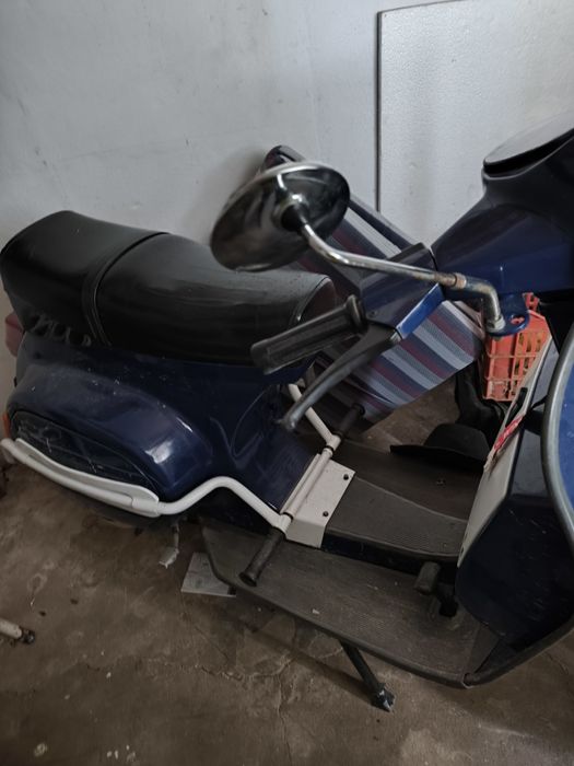 Vendo vespa 50 com 37 anos