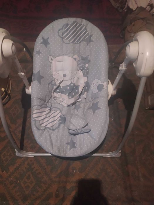 Leżaczek bujaczek elektryczny na baterie