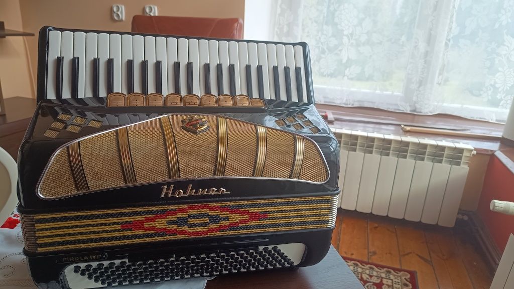 Sprzedam Akordeon Hohner Pirolla