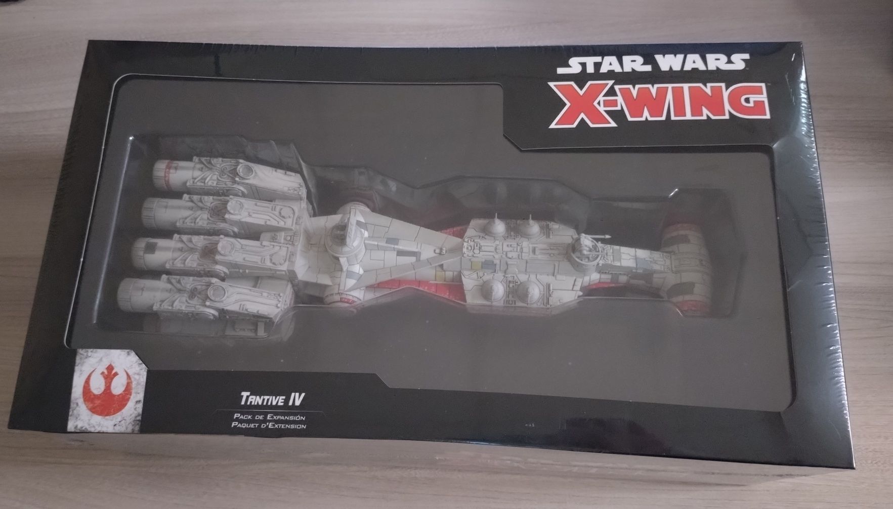 Zestaw Tantive IV 2 ed. do gry X-wing w języku hiszpańskim