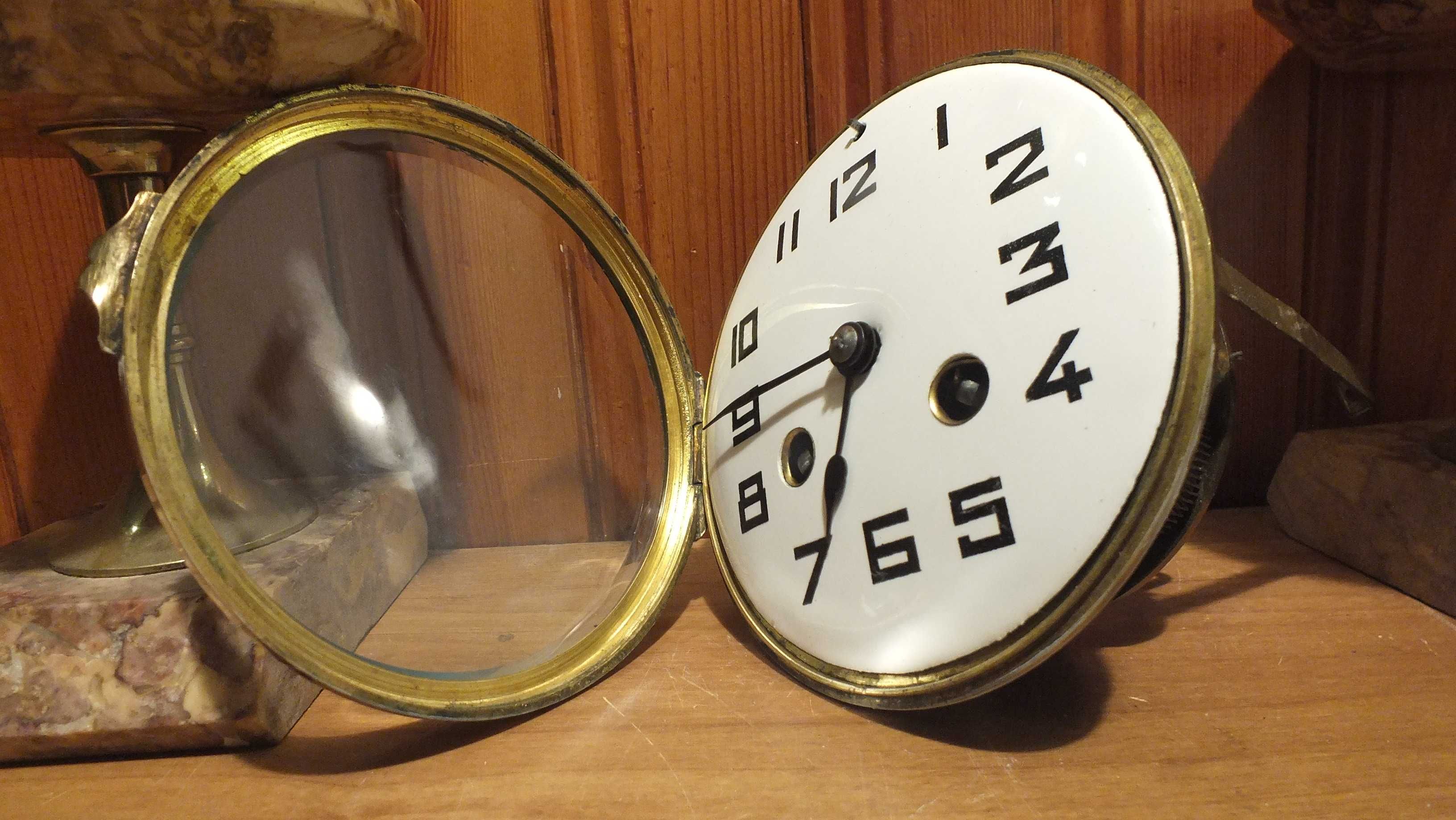 Francuski zegar kominkowy z przystawkami z marmuru - styl art-deco