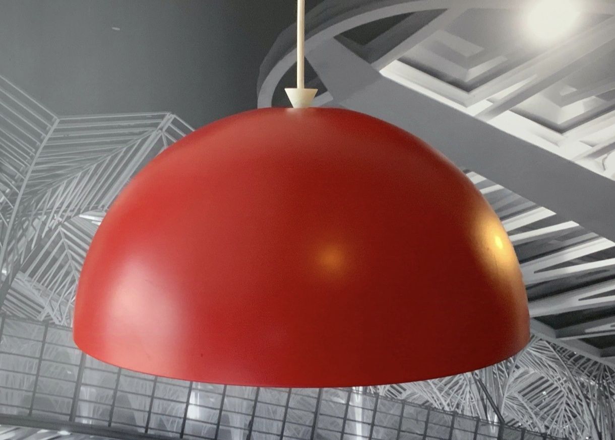 Candeeiro IKEA teto vermelho metal