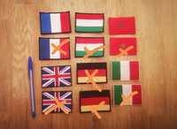 Vendo várias bandeiras bordadas