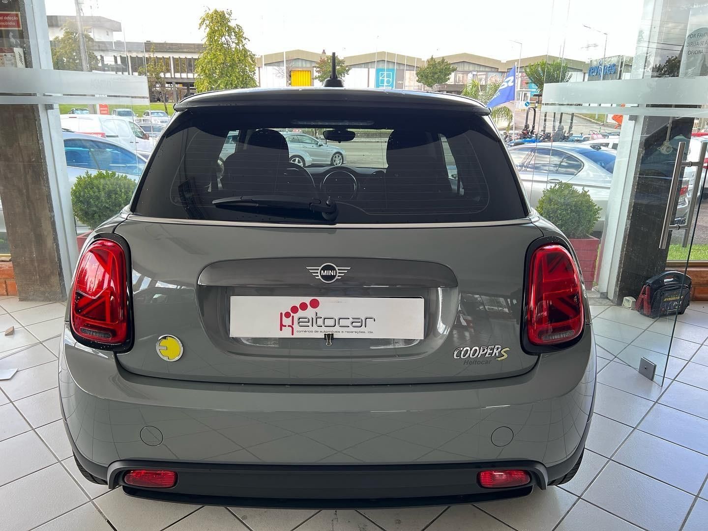 Mini Cooper SE Eletric IVA dedutivel
