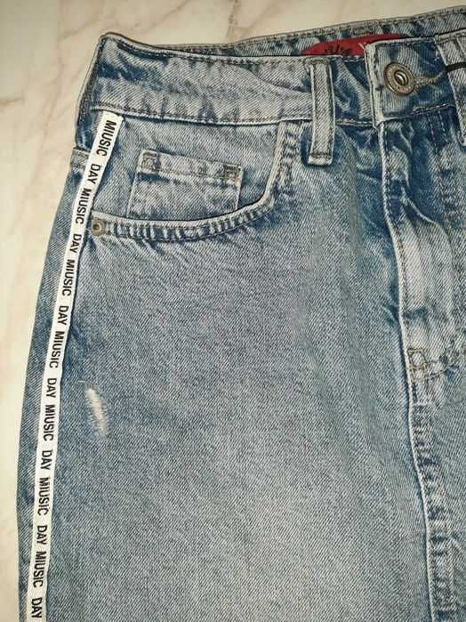 Нова джинсова юбка