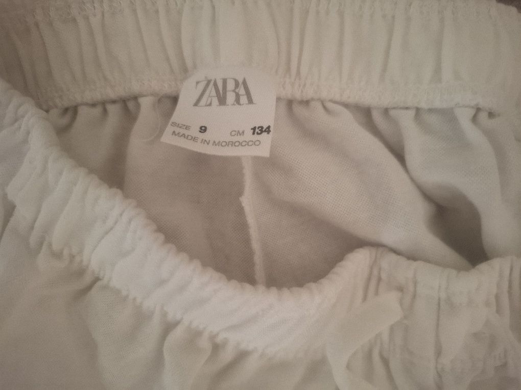 Zara białe letnie spodnie